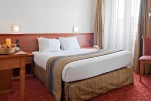 Hotel Berkeley on the corner of Rue d'Odessa and Boulevard du Montparnasse in Paris's 14th arrondissement, Tour Montparnasse 200 metres away
