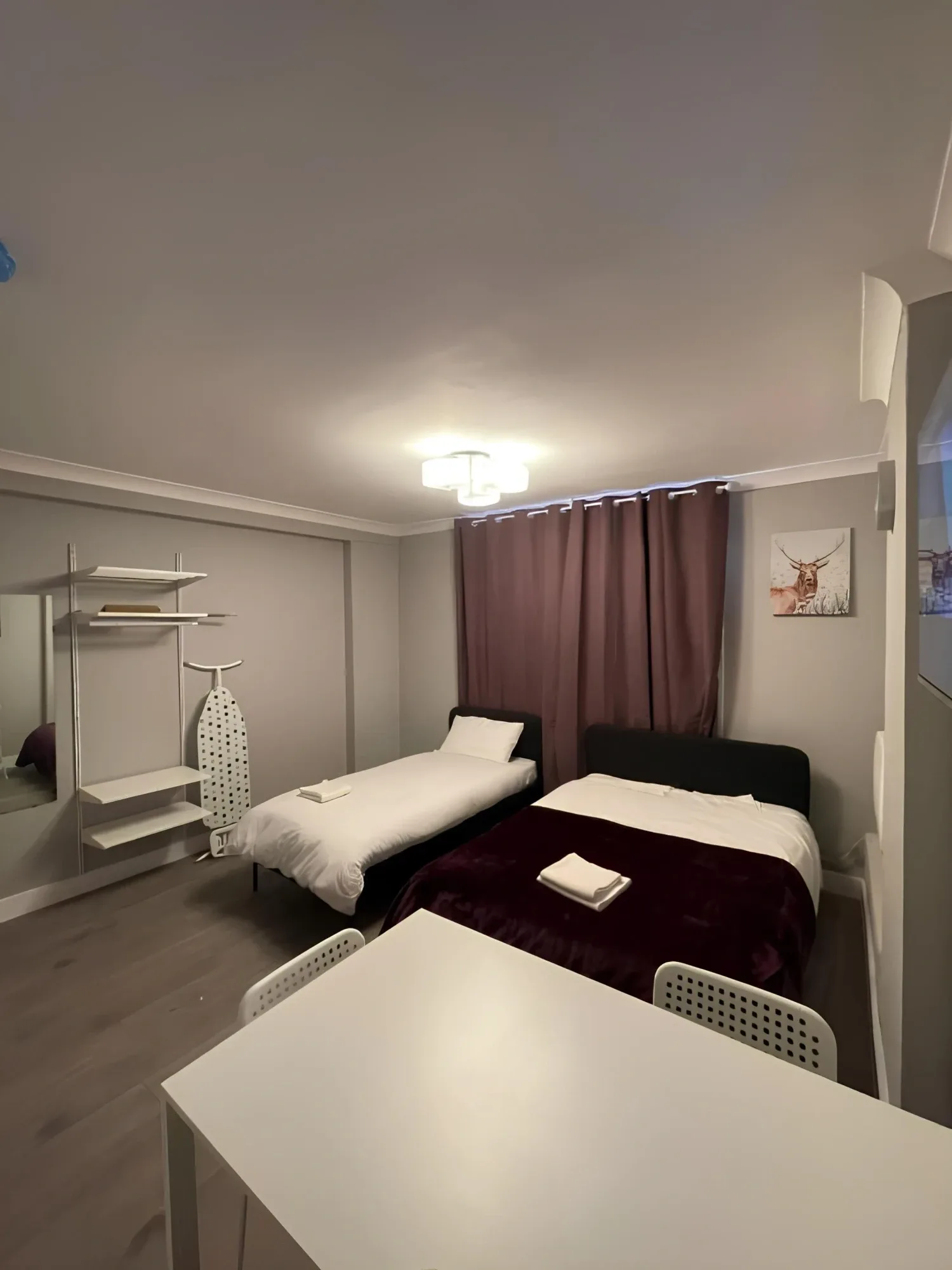 Double bed in the Basement Studio